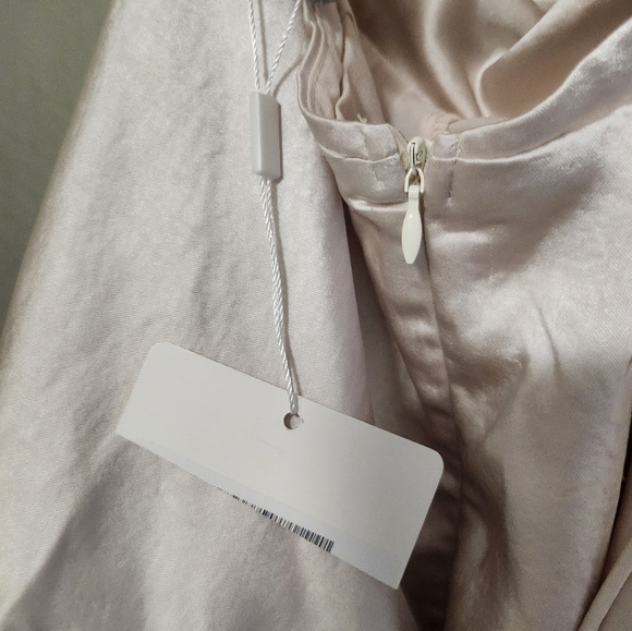 Selfie Leslie Mon Cherie Romper in Champagne - Picture 13 of 14